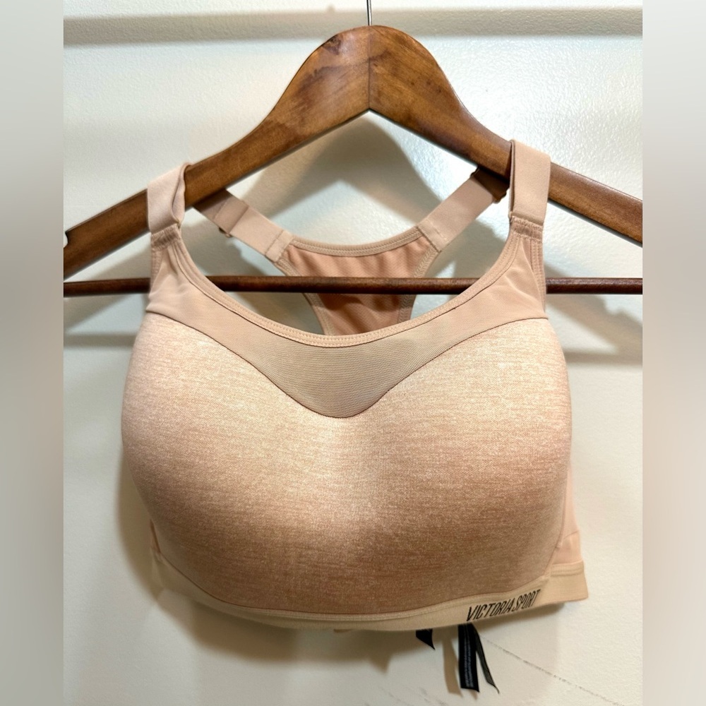 Victorias Secret Incredible Lightweight Max Lined Medium Support Sport Size 36C